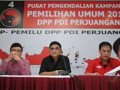 Jelang pelaksanaan Rakernas di Kota Semarang, DPP PDI-P menggelar konferensi pers di Jakarta, (17/9/2014). (Liputan6.com/Helmi Fithriansyah)
