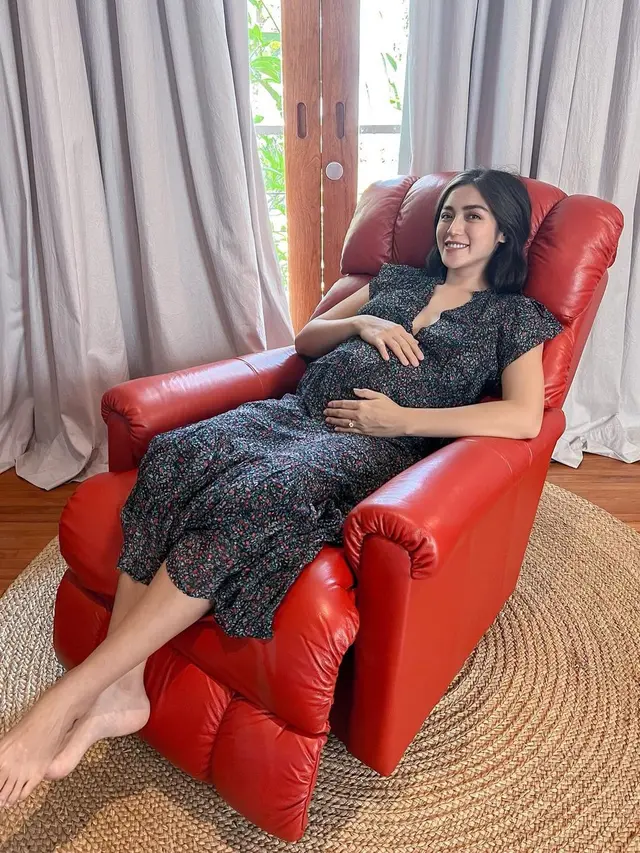 7 Potret Baby Bump Jessica Iskandar di Usia Kehamilan Tua, Tetap Menawan