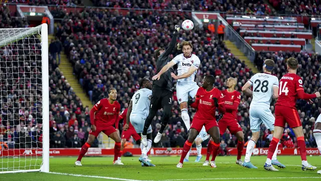 FOTO: Sadio Mane Bawa Liverpool Taklukkan West Ham United