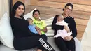 Sepasang kekasih Cristiano Ronaldo dan Georgina Rodriguez baru saja dikaruniai bayi perempuan pada bulan November lalu. Model asal Spanyol ini baru saja melahirkan anak pertamanya. (Instagram/cristiano)