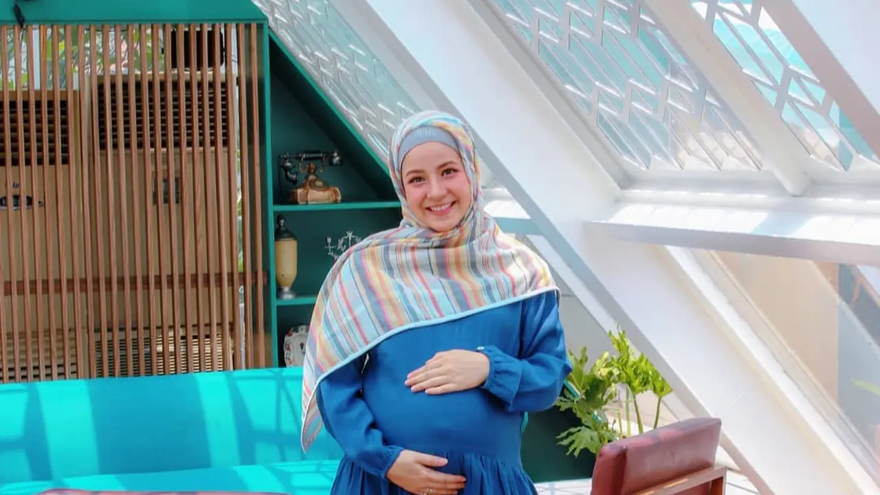 [Fimela] Natasha Rizky dan Desta Mahenra