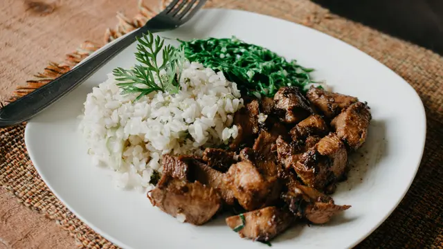 Dada Ayam Panggang Saus Kecap