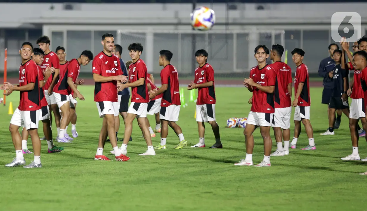 Latihan ini menjadi persiapan Timnas Indonesia U-23 jelang ASEAN U-23 Championhsip 2025 yang berlangsung 15-29 Juli mendatang. (Liputan6.com/Helmi Fithriansyah)