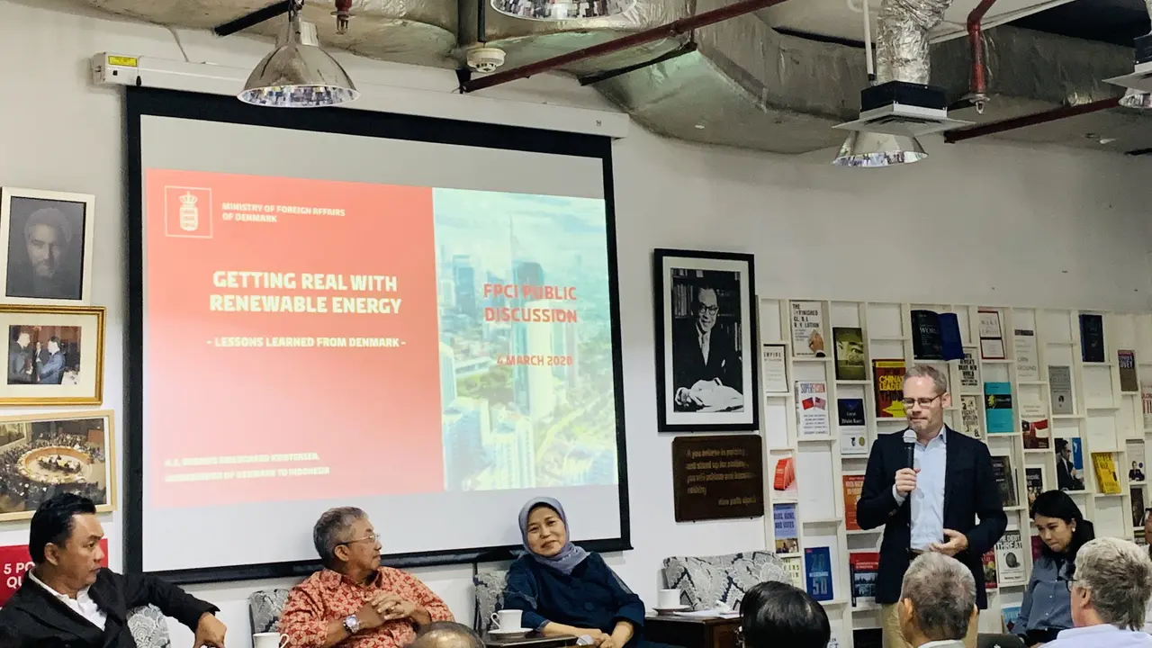 Acara diskusi yang diselenggarakan oleh FPCI: “Getting Real with Renewable Energy: Can Indonesia Become a Serious Green Superpower in the Next Five Years?”, pada Rabu, (4/3/2020) di kawasan Jakarta Selatan. (Foto: Liputan6.com)