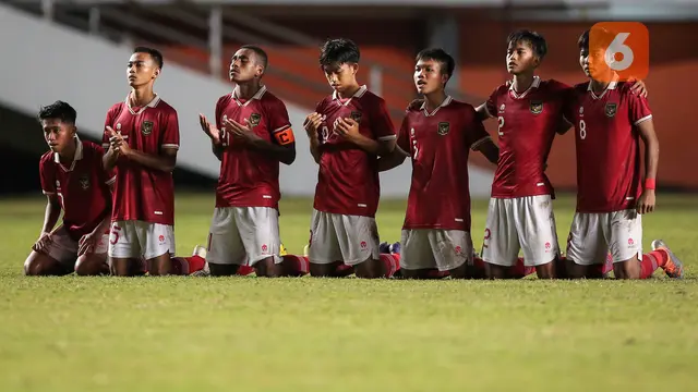 Foto: Drama Menegangkan Adu Penalti Timnas Indonesia di Semifinal Piala AFF U-16 2022