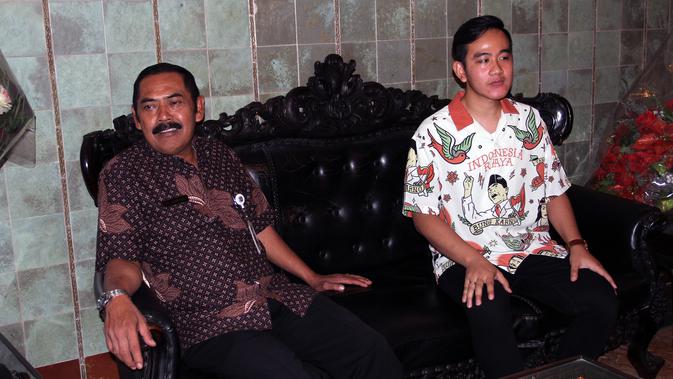 Putra Presiden Jokowi, Gibran Rakabuming melakukan pertemuan tertutup dengan Wali Kota Solo, Rabu (18/9).(Liputan6.com/Fajar Abrori)