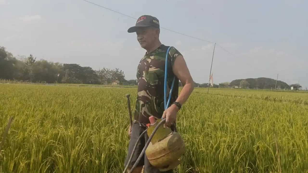 Petani Blora Sukisman