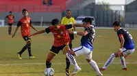 Duel Kamboja vs Timor Leste di matchday terakhir penyisihan Grup B Piala AFF U-19 2018 di Stadion Joko Samudro, Gresik, Selasa (10/7/2018). (Bola.com/Zaidan Nazarul)