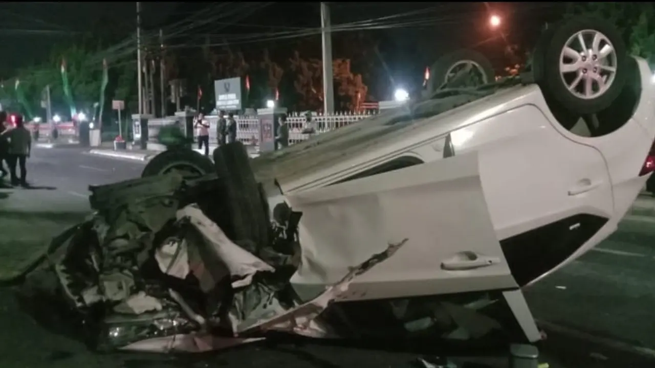 Kecelakaan yang diperkirakan terjadi pukul 05.00 WIB, Selasa (2/8/2022) ini tidak menelan korban jiwa.