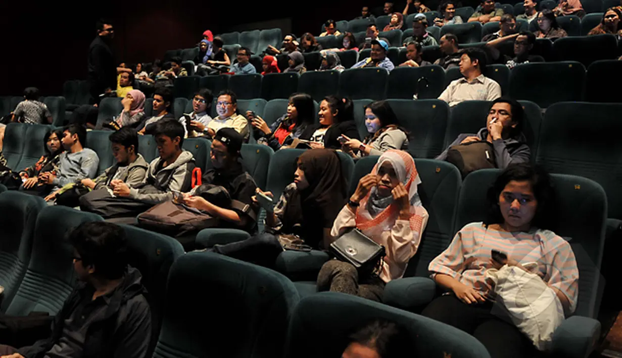 Suasana di dalam studio saat Premier Film The Wedding Ringer akan dimulai, Jakarta, Selasa,(17/2/2015) (Liputan6.com/Johan Tallo)