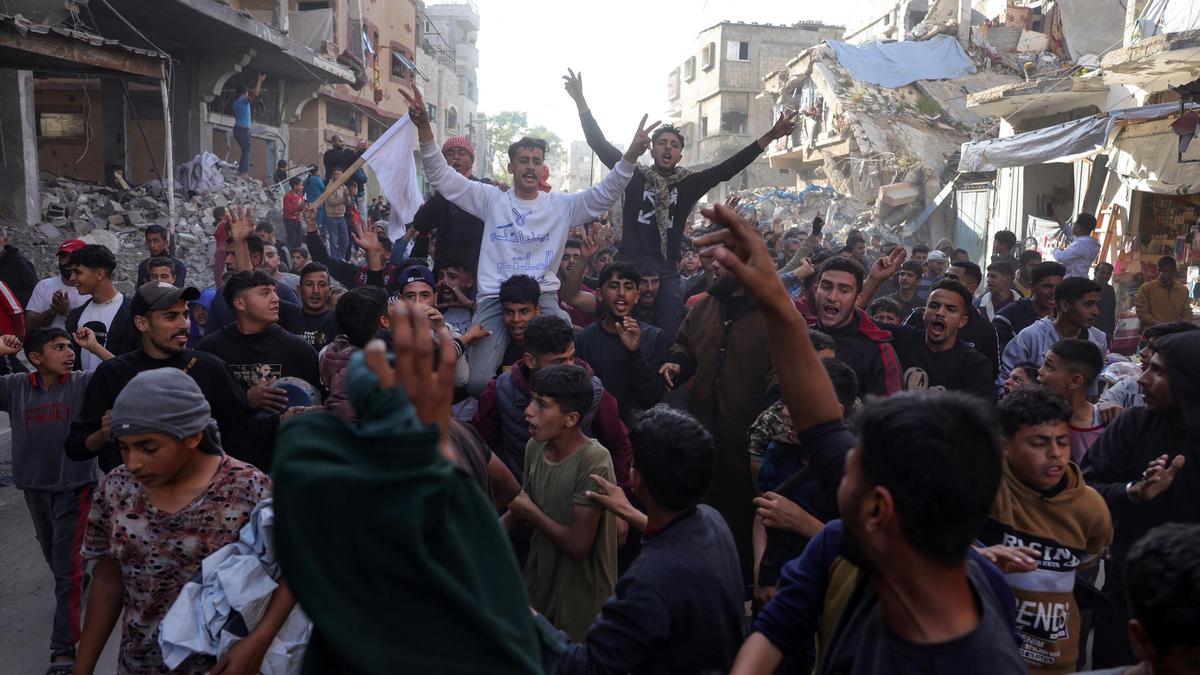 Teriakkan Slogan Anti-Hamas, Warga Gaza Berunjuk Rasa Desak Perang Dihentikan