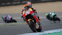 Aksi Dani Pedrosa pada balapan MotoGP Grand Prix Jerez, Spanyol, Minggu (8/5/2017). Dani menempati peringkat keempat Klasemen sementara MotoGP 2017 dengan total 52 poin.(AP/Miguel Morenatti)