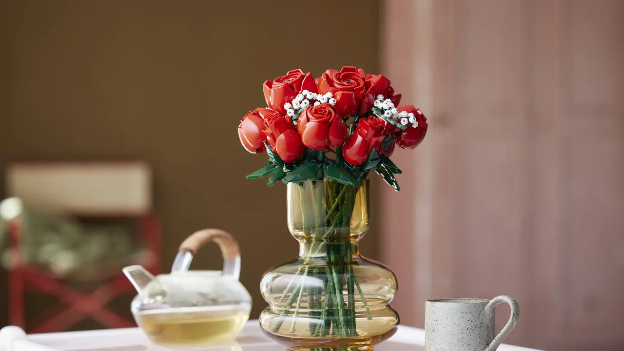 Foto koleksi Lego yang hadir untuk menikmati valentine
