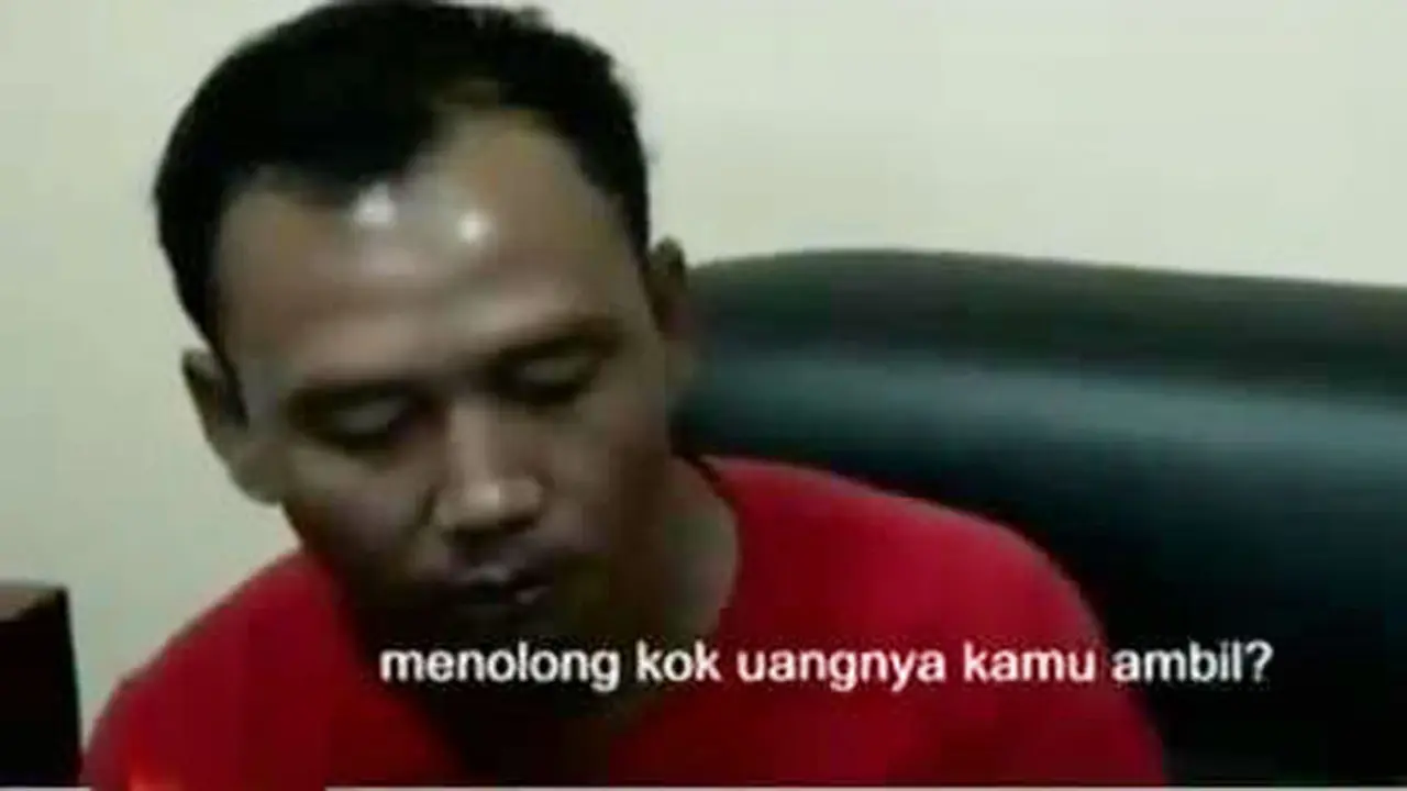 Pria paksa nenek mengemis dibekuk