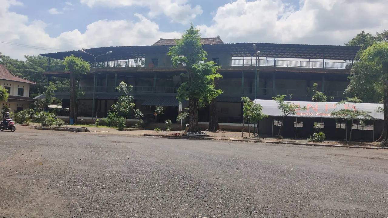 Mudik Sambil Berwisata di Rest Area Gua Sunyaragi Cirebon