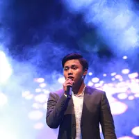 Konser yang telah enam kali digelar itu, tidak memungut bayaran dari para penonton yang hadir. Hanya saja, penyelenggara meminta donasi berupa barang seperti buku dan donor darah. (Galih W. Satria/Bintang.com)