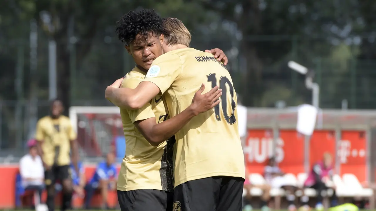 Bagus Kahfi mencetak dua gol untuk Jong Utrecht ketika melawan UR La Louviere Centre.