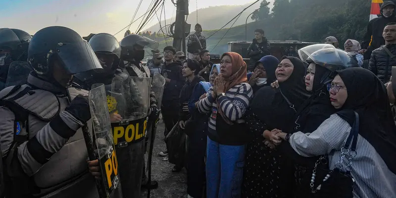 196 Lapak PKL di Kawasan Puncak Bogor Dibongkar