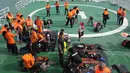 Tim Penyelam Basarnas melakukan persiapan pencarian korban pesawat AirAsia QZ8501 di perairan selat Karimata Kalimantan Tengah, Jumat (2/1/2015). (Liputan6.com/Herman Zakharia)