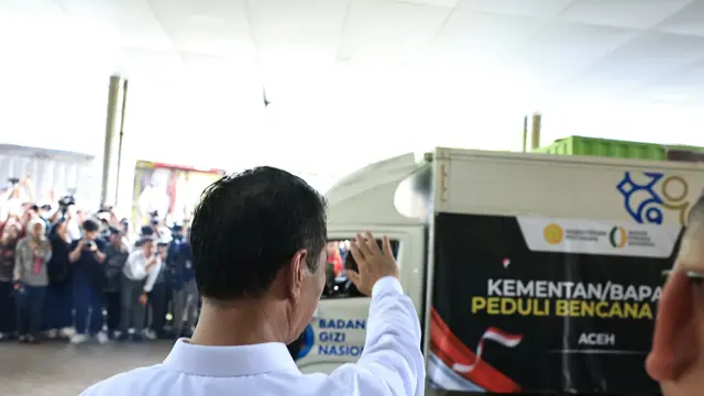 Mentan Amran Kembali Kirim 153 Truk Bantuan untuk Masyarakat Terdampak Banjir Sumatra