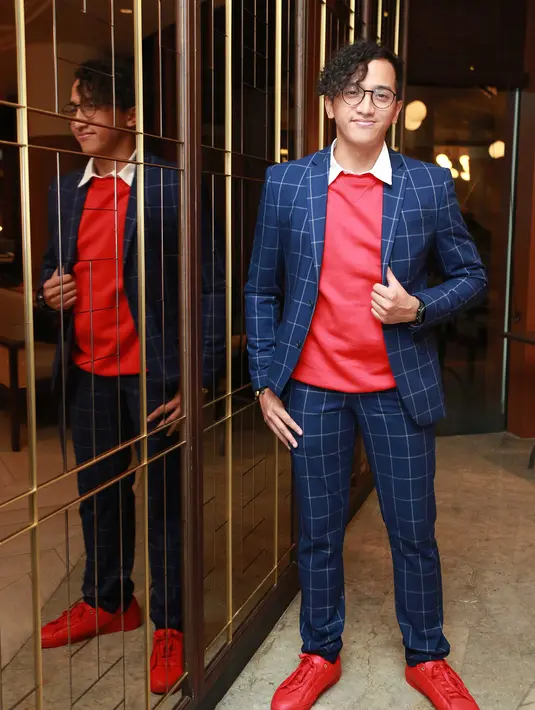 Pemeran dalam film Warkop DKI Reborn: Jangkrik Boss! Part 1 itu juga membantah terkait kabar pernikahannya tertunda lantaran kesibukannya. Ge sekarang ini sedang sibuk film Jomblo Reboot garapan sutradara Hanung Bramantyo. (Nurwahyunan/Bintang.com) 