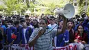 Diketahui, keputusan untuk menyediakan unit mobil Toyota Prado bagi 65 anggota parlemen telah disetujui dan masuk dalam anggaran negara 2025. (VALENTINO DARIELL DE SOUSA/AFP)