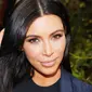 Ini dia rahasia di balik keindahan rambut Kim Kardashian. Foto: MarieClaire.com