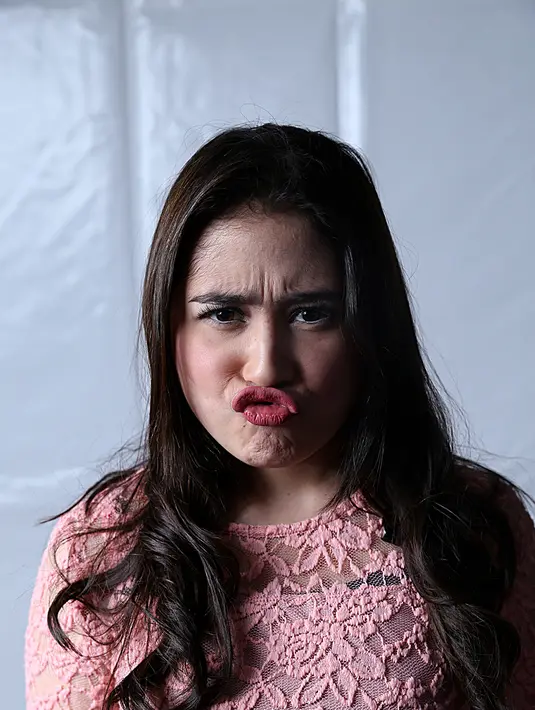 Prilly Latuconsina kok manyun banget sih? (Galih W. Satria/Bintang.com)