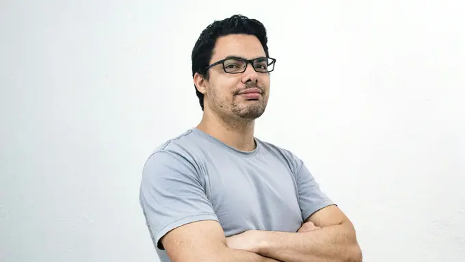 ilustrasi wajah bulat pria