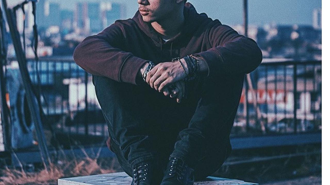 Dikabarkan Akan Nikahi Prilly Latuconsina, Ini 7 Potret Tampan Jeff Smith