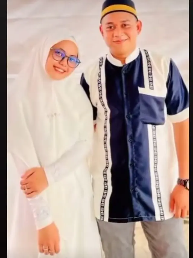 Tampil Bercadar, Ini 7 Potret Putri DA yang Kini Jalani Ibadah Haji