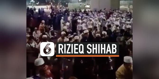 VIDEO: Jelang Kedatangan Rizieq Shihab, Jalan Menuju Bandara Soetta Macet
