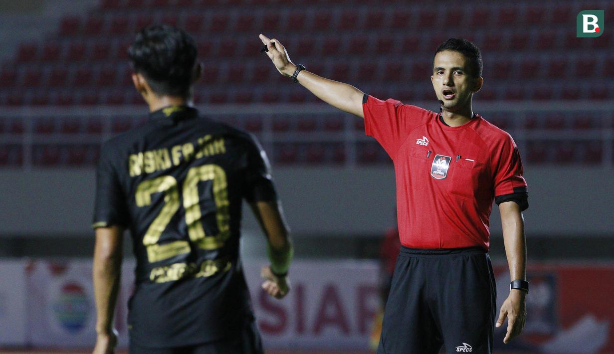 <p>Sebelumnya PSIS Semarang sempat unggul tiga gol di babak pertama namun pada akhirnya Barito Putra mampu bangkit dan menyamakan kedudukan menjadi 3-3. (Bola.com/M Iqbal Ichsan)</p>
