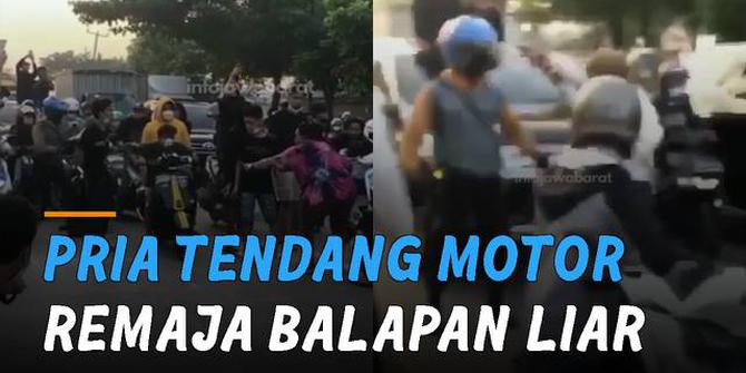 VIDEO: Buat Macet Jalan, Pria Berhelm Biru Tendang Motor Remaja Balapan Liar