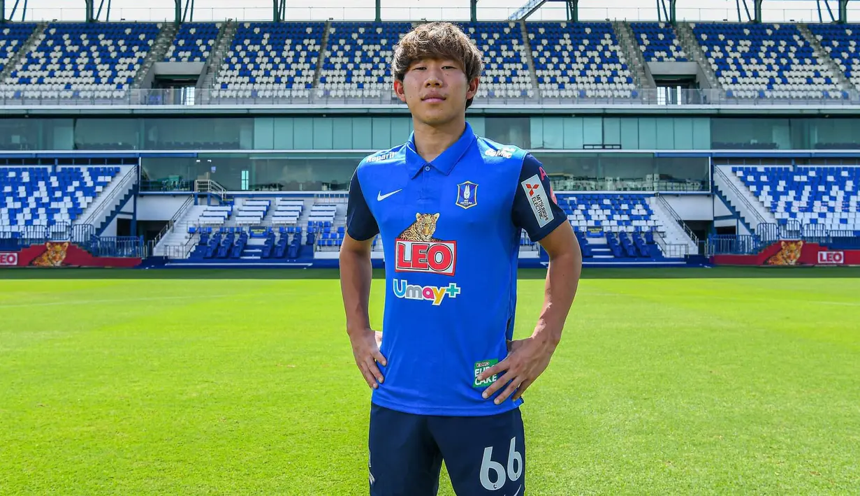 Mitsuru Maruoka sempat berstatus tanpa klub usai dilepas Cerezo Osaka pada awal musim 2020. Pada musim 2020/2021 ia bergabung dengan klub Thailand BG Pathum United dan lagi-lagi berstatus tanpa klub pada 2021/2022. (theafc.com)