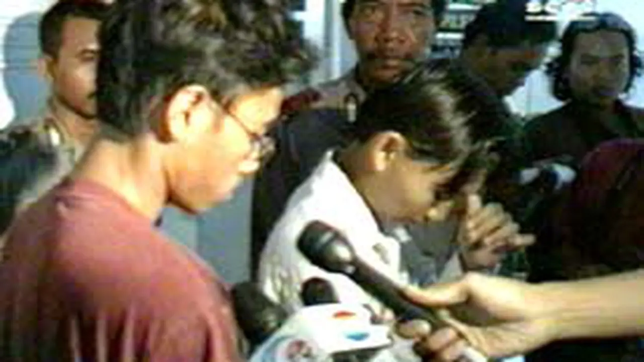 050502aPengeroyokan.jpg