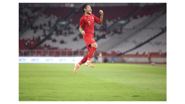 Potret Evan Dimas, Atlet Sepak Bola Asal Surabaya yang Berbakat