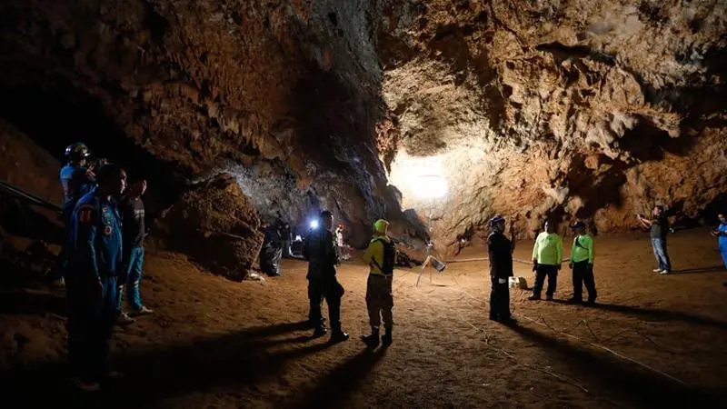 Upaya pencarian 12 korba hilang yang terjebak di sebuah gua di Thailand (AP)