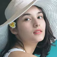 Chelsea Islan gemetaran perankan karakter Keira.