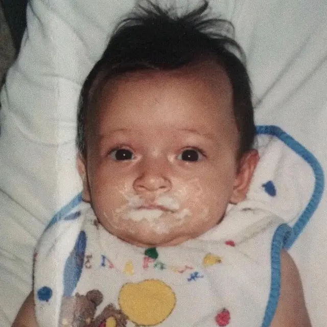 Genap 19 Tahun, Ini 6 Potret Transformasi Megan Domani dari Kecil Hingga Kini