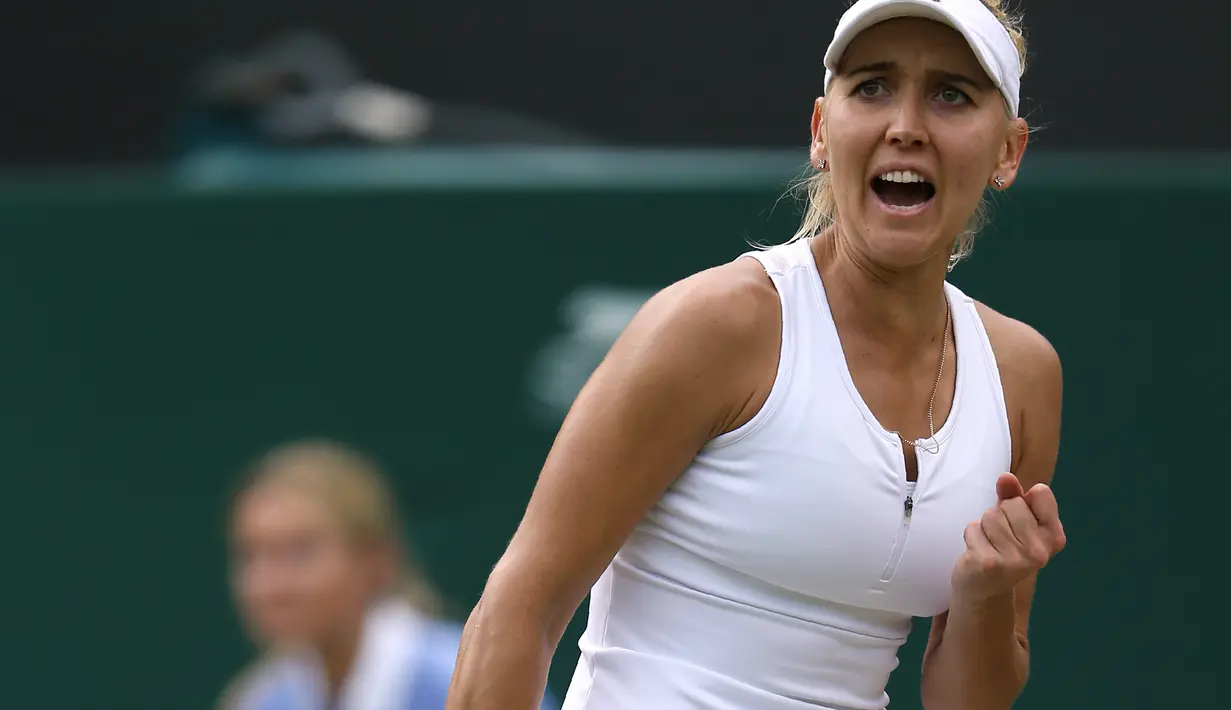 Elena Vesnina adalah petenis Rusia kelahiran Lvov, Ukraina 1 Agustus 1986. (AFP/Justin Tallis)