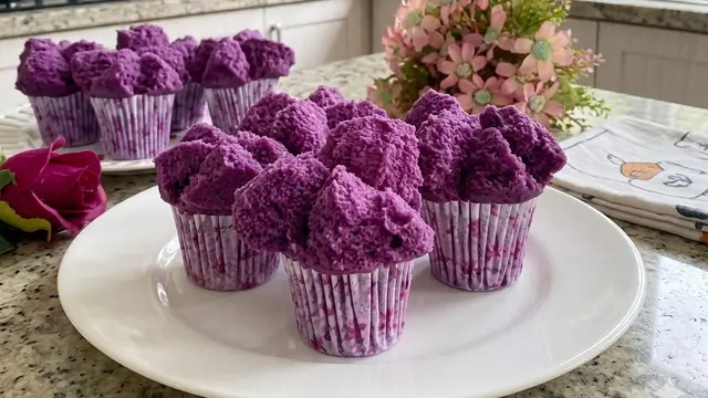Bolu kukus ubi ungu
