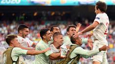 Lima gol Timnas Spanyol tercipta melalui Pablo Sarabia, Cesar Azpilicueta, Ferran Torres, Alvaro Morata, dan Mikel Oyarzabal. Tiga gol Kroasia berasal dari bunuh diri Pedri, Mislav Osnic, dan Mario Pasalic. (Foto: AFP/Pool/ Stuart Franklin)