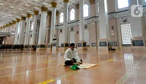 Sholat Safar Apakah Bisa Berjamaah? Simak Hukum, Dalil dan Penjelasannya