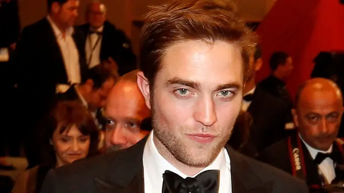 [Bintang] Robert Pattinson