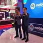 Mobbi sebagai platform digital jual beli mobil bekas PT Astra Digital Mobil turut meramaikan Indonesia International Motor Show (IIMS) 2023. (Septian/Liputan6.com)