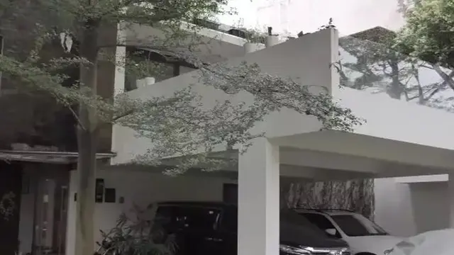 Potret halaman depan rumah Irish dan Ammar (Sumber: Dream.co.id)