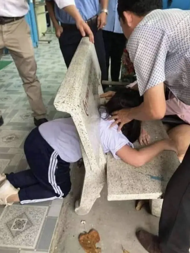 Malu Banget, Ini 7 Potret Kocak Orang Apes di Tempat Umum