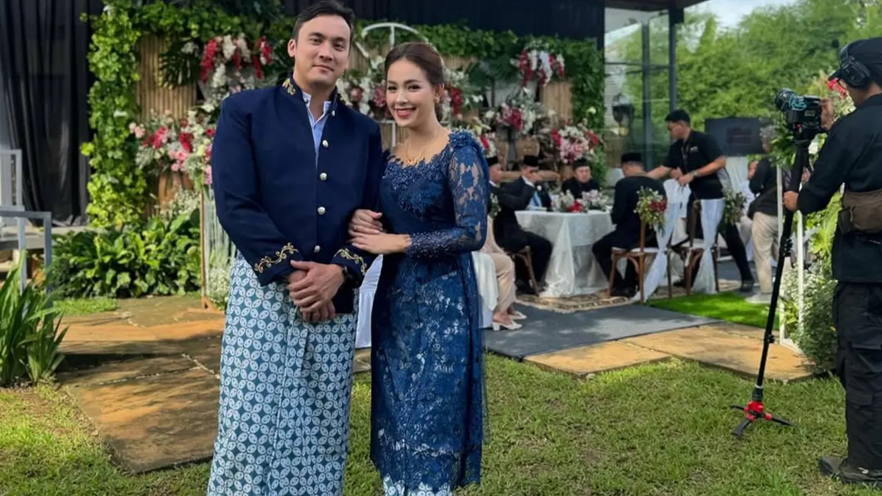 6 Outfit Couple Rendy Kjaernett dan Lady Nayoan, Tampil Gaya Bareng Pasangan