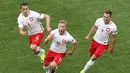 Jakub Blaszczykowski mencetak gol tunggal kemenangan Polandia atas Ukraina pada laga terakhir Grup C Piala Eropa 2016 di Stade Velodrome, Marseille, Selasa (21/6/2016). (AFP/Valery Hache)